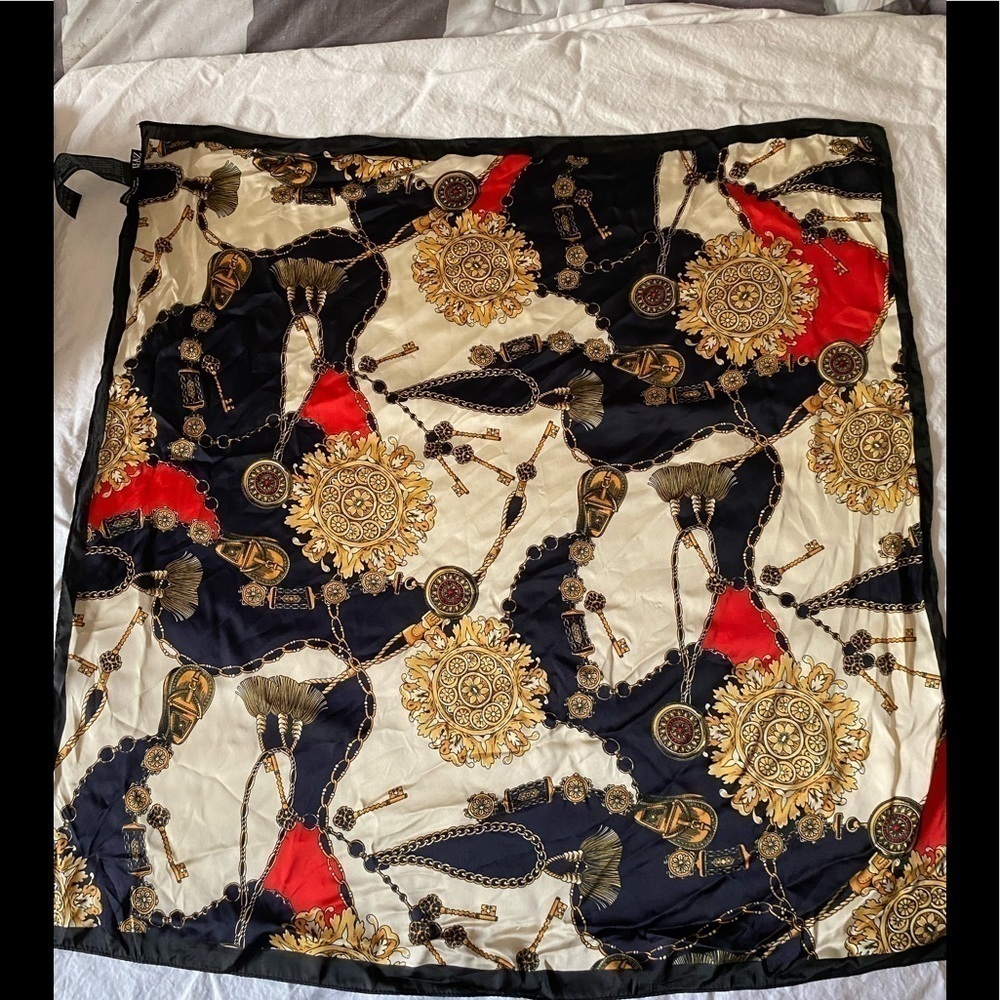Zara chains and tassels print 27x27 poly scarf nwt